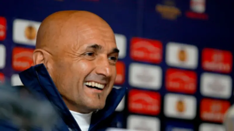 كييليني: سعداء بتجديد عقد سباليتي مع يوفنتوس ولا نهتم بعثرة ميلان