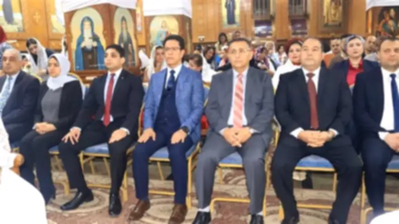 محافظ القليوبية يشارك في قداس عيد القيامة بكنيسة العذراء ببنها وسط حضور قيادي
