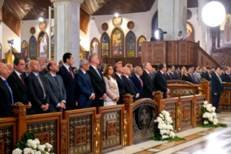 وزيرة التنمية المحلية والبيئة تحضر قداس عيد القيامة وتهنئ البابا تواضروس