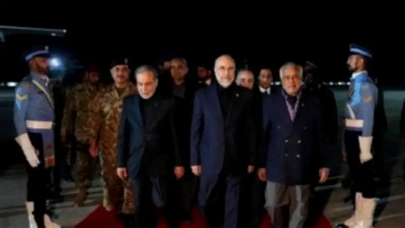 وكالة تسنيم: خلافات جادة بين إيران وأمريكا في مفاوضات إسلام آباد