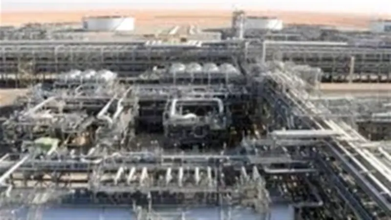 السعودية تستعيد طاقة خط أنابيب شرق-غرب وتواصل العمل في حقل خريص