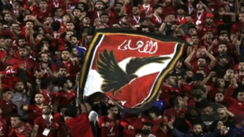 شوبير يشيد بتشجيع جماهير الأهلي رغم ضعف الأداء الفني أمام سموحة