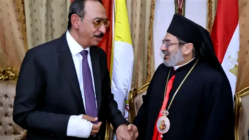 محافظ سوهاج يزور المطرانيات لتقديم التهنئة بعيد القيامة المجيد