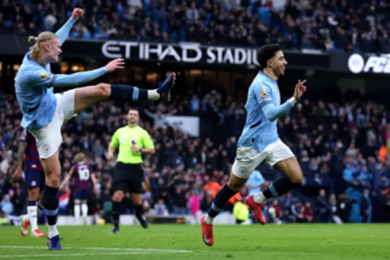 تشيلسي يهزم مانشستر سيتي بهدفين في مباراة مثيرة ويقود هجوم السيتيزنز