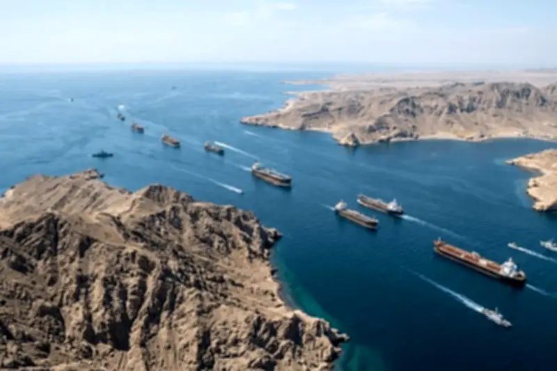 مسؤول أمريكي: أموال إيران وموعد فتح مضيق هرمز يبرز خلافات المفاوضات