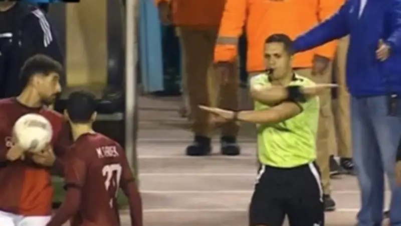 مسئول تحكيمي سابق يكشف سبب رفض إطلاع وفد الأهلي على التسجيل الصوتي لمباراة سيراميكا