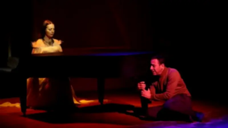 الكاتب المسرحي محمد ناصف يشيد بعرض "أداجيو": متعة الحزن في اللحن الأخير