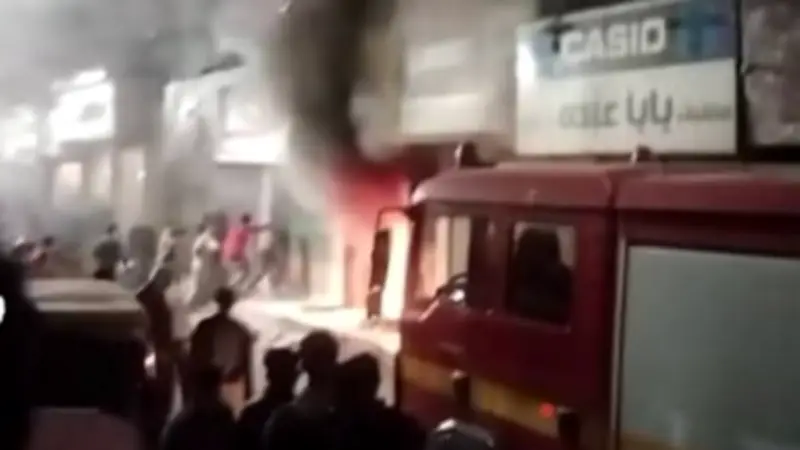 المعمل الجنائي يفحص حريق معرض أجهزة كهربائية في قليوب دون إصابات