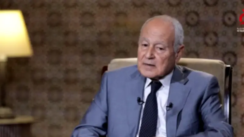 أبو الغيط يهنئ نزار أميدي بانتخابه رئيسًا جديدًا للعراق