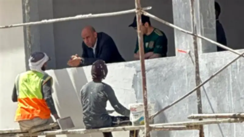 جولة ميدانية لوزير العمل في مواقع الإنشاءات: توجيهات عاجلة لرعاية العمالة غير المنتظمة