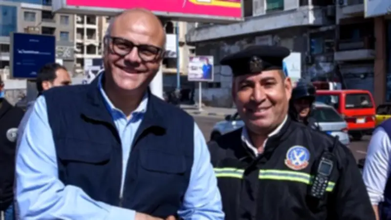 محافظ الإسكندرية يجري جولة موسعة بالكورنيش لمتابعة الخدمات خلال احتفالات شم النسيم