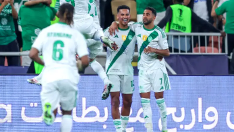 رياض محرز يُنقذ الأهلي بهدف سينمائي في دوري أبطال آسيا ضد الدحيل القطري