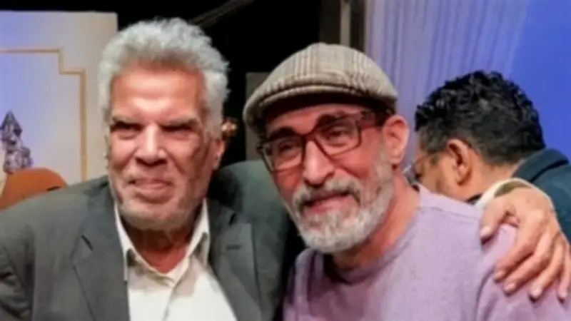 إبراهيم عبد المجيد يزور مسرحية أداجيو للمرة الثانية: سعادتي لا تزال تمشي معي