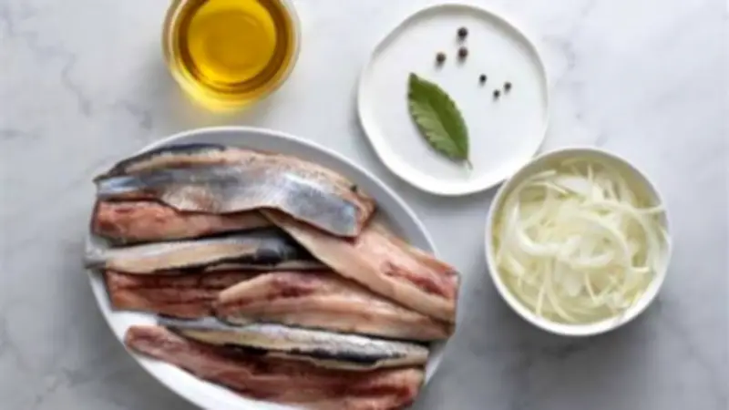 طرق آمنة لحفظ بواقي الرنجة بعد شم النسيم: نصائح خبراء التغذية