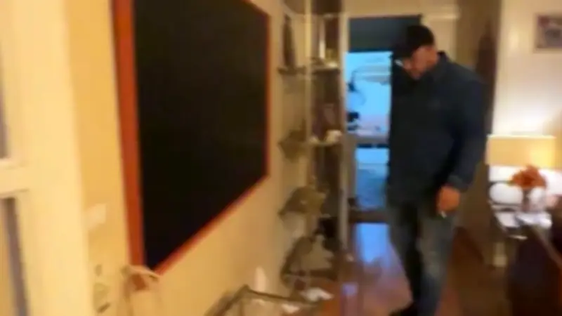 بث مباشر صادم في الإسكندرية: سيدة تتهم زوجها بالخيانة وتنهار على الهواء