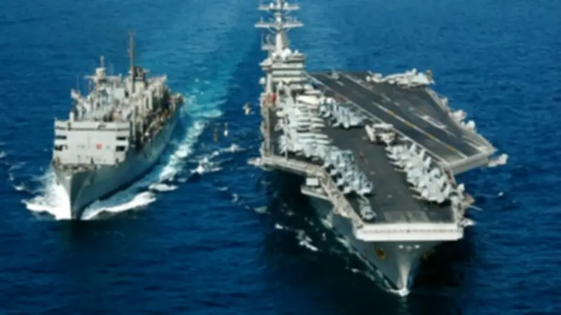 مسؤول إيراني يحذر: سنغرق أي مدمرة تحاول فرض حصار في مضيق هرمز