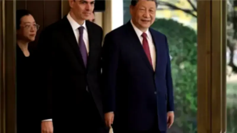 شي جين بينج يدعو مع سانشيز للدفاع عن التعددية والسلام في ظل انهيار النظام الدولي