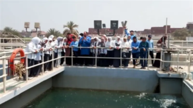 مياه الفيوم تستقبل طلاب المدارس والجامعات في جولة تعريفية بمحطات إنتاج المياه