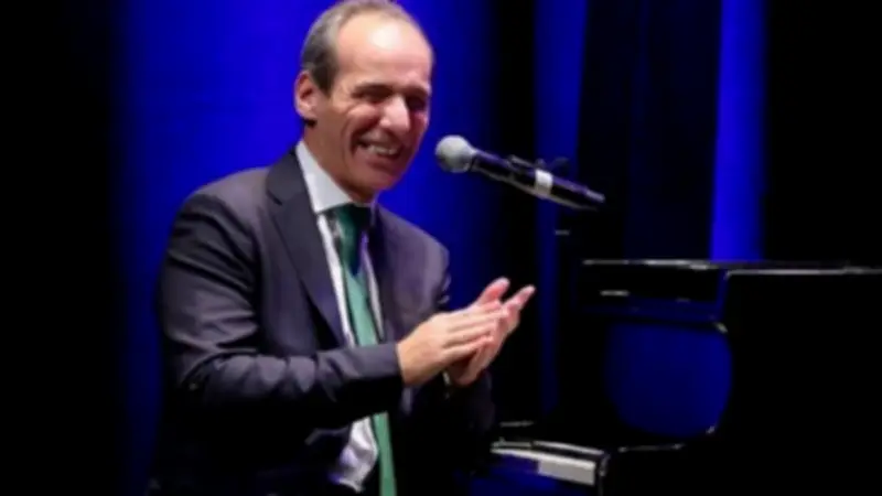 عمرو سليم يقدم ألحان الموسيقى العربية على البيانو في حفل بالأوبرا المصرية