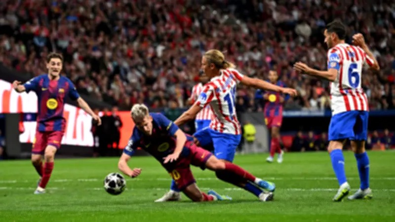جدل تحكيمي في كلاسيكو أوروبي: هل استحق برشلونة ركلتي جزاء أمام أتلتيكو مدريد؟