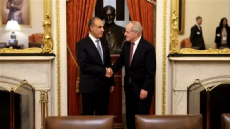 وزير الخارجية المصري يبحث مع رئيس لجنة العلاقات الخارجية بالشيوخ الأمريكي تطورات إيران وفلسطين