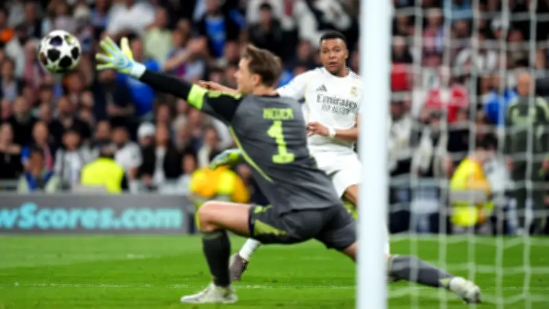 بين أسطورية الذهاب وخطر الإياب.. هل يصمد نوير أمام ريال مدريد في دوري الأبطال؟