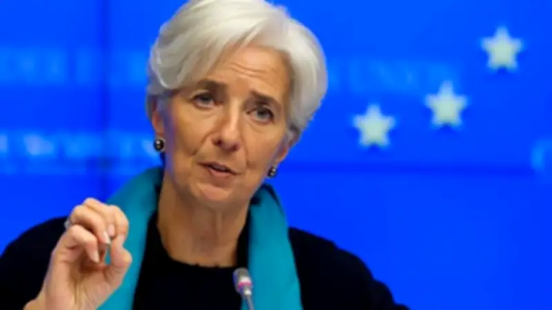 لاجارد تحذر: اقتصاد منطقة اليورو على حافة السيناريو السلبي مع تزايد المخاطر