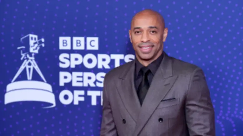 هنري يحذر برشلونة: مشكلة دفاعية جوهرية تهدد مستقبل الفريق في أوروبا