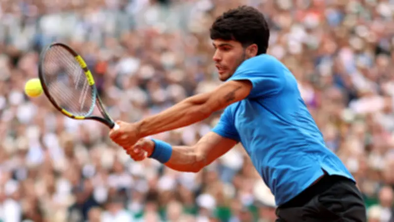 كارلوس ألكاراز يعلن انسحابه من برشلونة بسبب إصابة خطيرة في المعصم