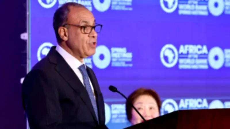 علي قاسم يكشف عن تعقيدات شخصيته في فيلم 'أسد' عبر بوستر منفرد