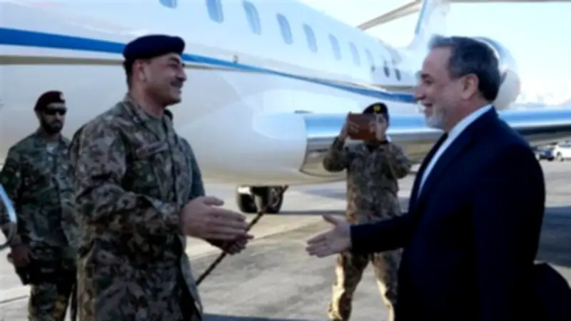 انتهاء جلسة مباحثات إيران وباكستان تمهيدًا لجولة حاسمة غدًا حول الرسائل مع واشنطن