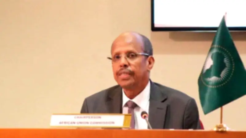 الاتحاد الإفريقي يطالب بوقف إطلاق النار في السودان وتوحيد جهود الوساطة الدولية