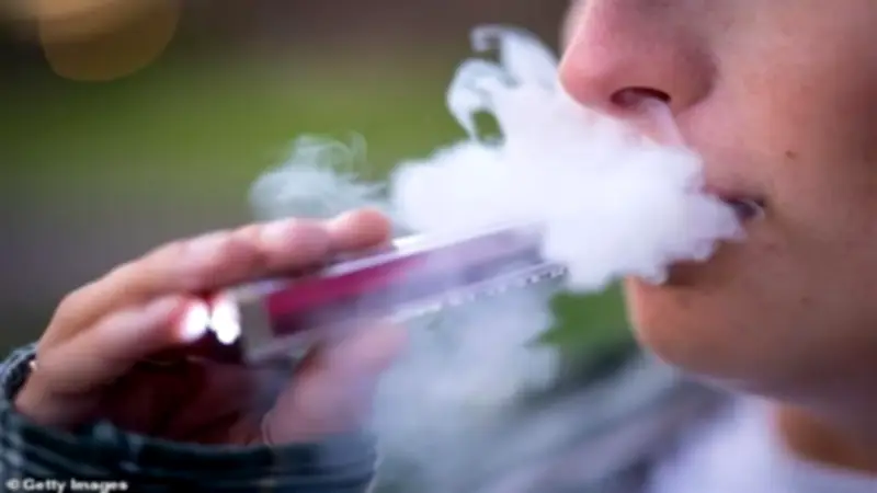 دراسة علمية تحذر: السجائر الإلكترونية "الفيب" قد تزيد خطر الإصابة بالسرطان