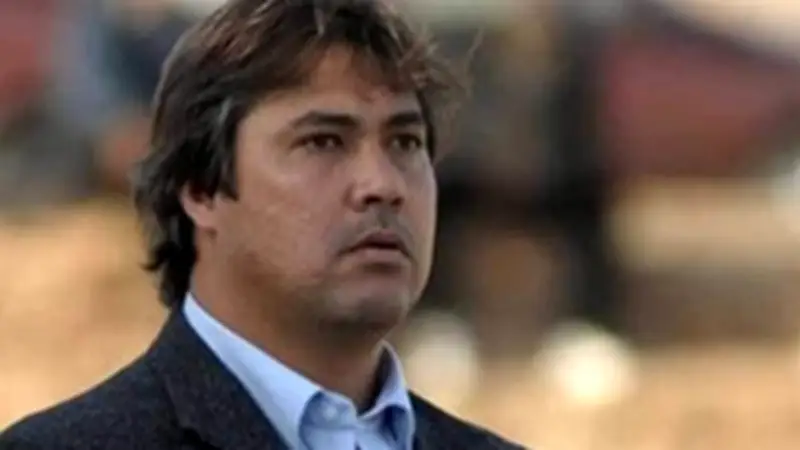 أشرف قاسم: الجدل الكروي يهدف لإبعاد الجماهير عن أزمات الأهلي الحقيقية