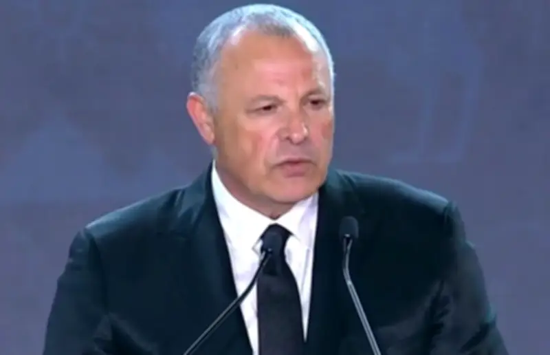 أبو ريدة يمنع موظفي اتحاد الكرة من السوشيال ميديا بعد أزمة تصريحات عزام