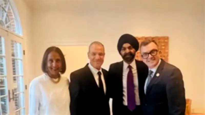 وزير الخارجية يستعرض مع رئيس البنك الدولي جهود تطوير برنامج الطروحات الحكومية