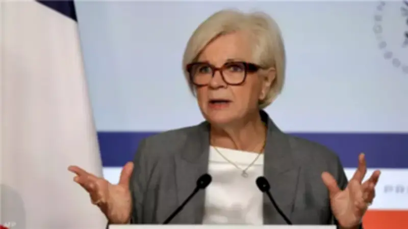 وزيرة الدفاع الفرنسية: دول أوروبية تمتلك قدرات لإزالة الألغام وتأمين المرور عبر مضيق هرمز