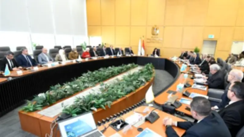 وزيرة الإسكان تتابع مشروعات العلمين ومارينا وتعلن عن تسليم أراضي بمدينة بدر