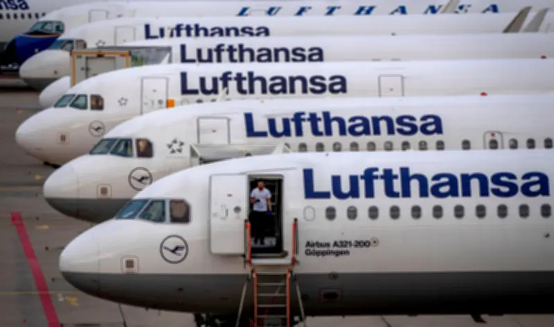 فايننشال تايمز: إضرابات عمال لوفتهانزا تهدد محاولات الاستفادة من الاضطرابات في الخليج