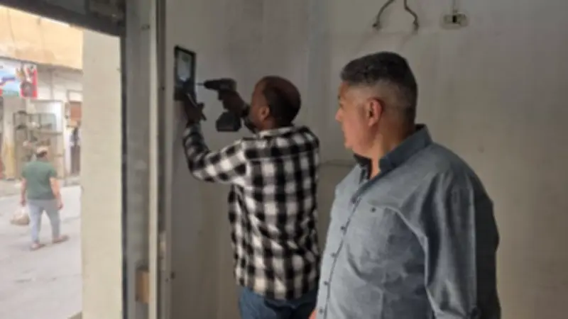 حي جنوب الغردقة يفصل عدادات كهرباء ويقطع التيار عن استوديوهات لمخالفات البناء