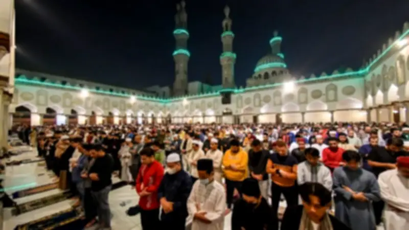 نسيان الفاتحة في صلاة الجماعة: أمين الفتوى يوضح الحكم الشرعي والخلاف الفقهي