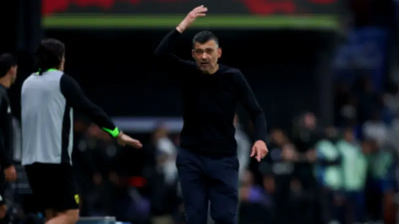 كونسيساو يشتكي من التحكيم بعد إقصاء الاتحاد من دوري أبطال آسيا