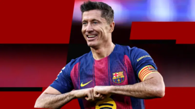 جو كول يدعو ليفربول لضم ليفاندوفسكي بعد إصابة إيكيتيكي الخطيرة