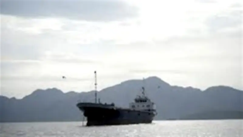 ترامب يهدد بعدم تمديد وقف إطلاق النار ويؤكد استمرار حصار الموانئ الإيرانية