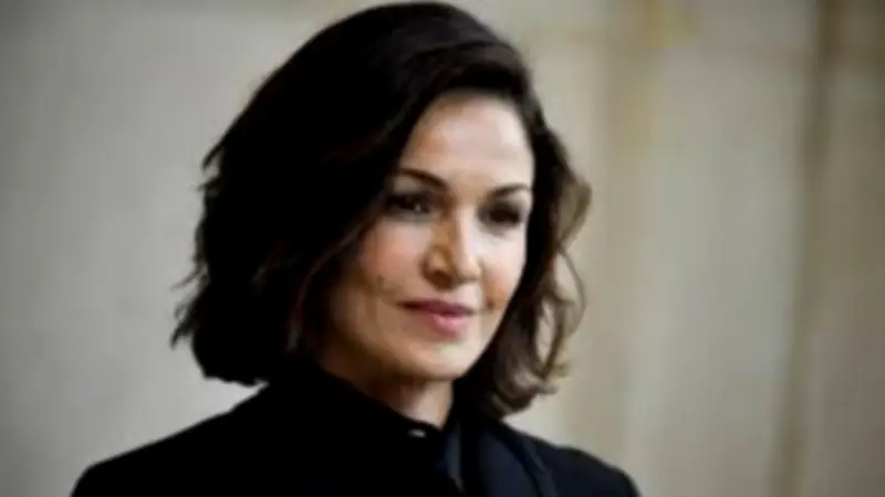 وفاة الفنانة المغربية الفرنسية نادية فارس بعد غيبوبة في مسبح باريسي