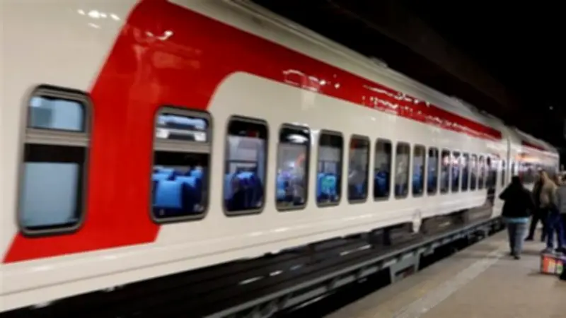 وزير النقل يتفقد حركة القطارات وسط تحسن في معدلات التأخير بسبب الطقس