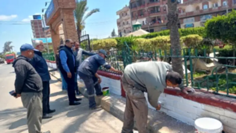 محافظ كفر الشيخ يشرف على تجميل الأرصفة ورفع كفاءة مدخل مدينة دسوق ضمن خطة تطويرية شاملة