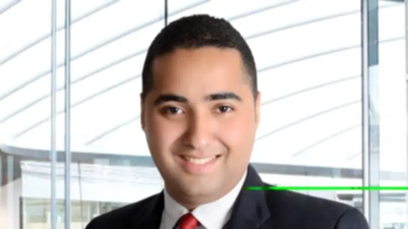 خبير دولي يحذر: صراع واشنطن وطهران في مضيق هرمز ينسف القانون الدولي ويهدد العالم