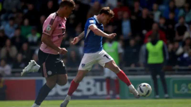 كارثة رياضية: ليستر سيتي يقترب من الهبوط إلى الدرجة الثالثة بعد هزيمة جديدة