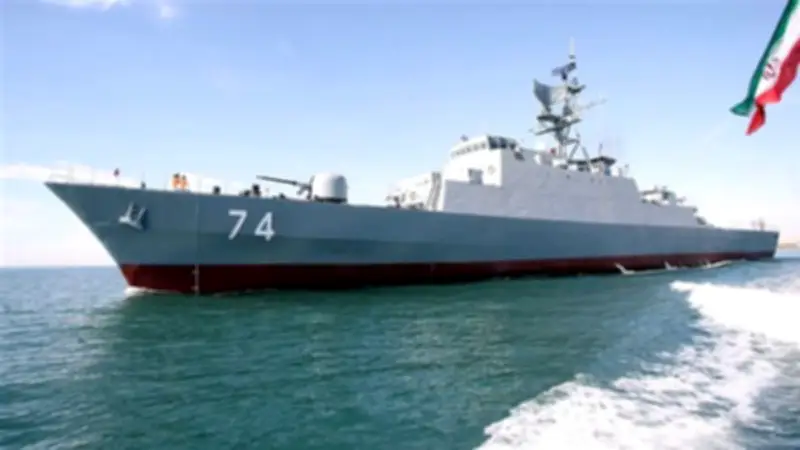 الحرس الثوري الإيراني يحذر أمريكا: أي تحرك ضد سفننا في مضيق هرمز سيواجه برد حازم